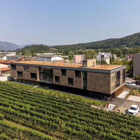 Modern, Simple And Super-equipped Style Stabio